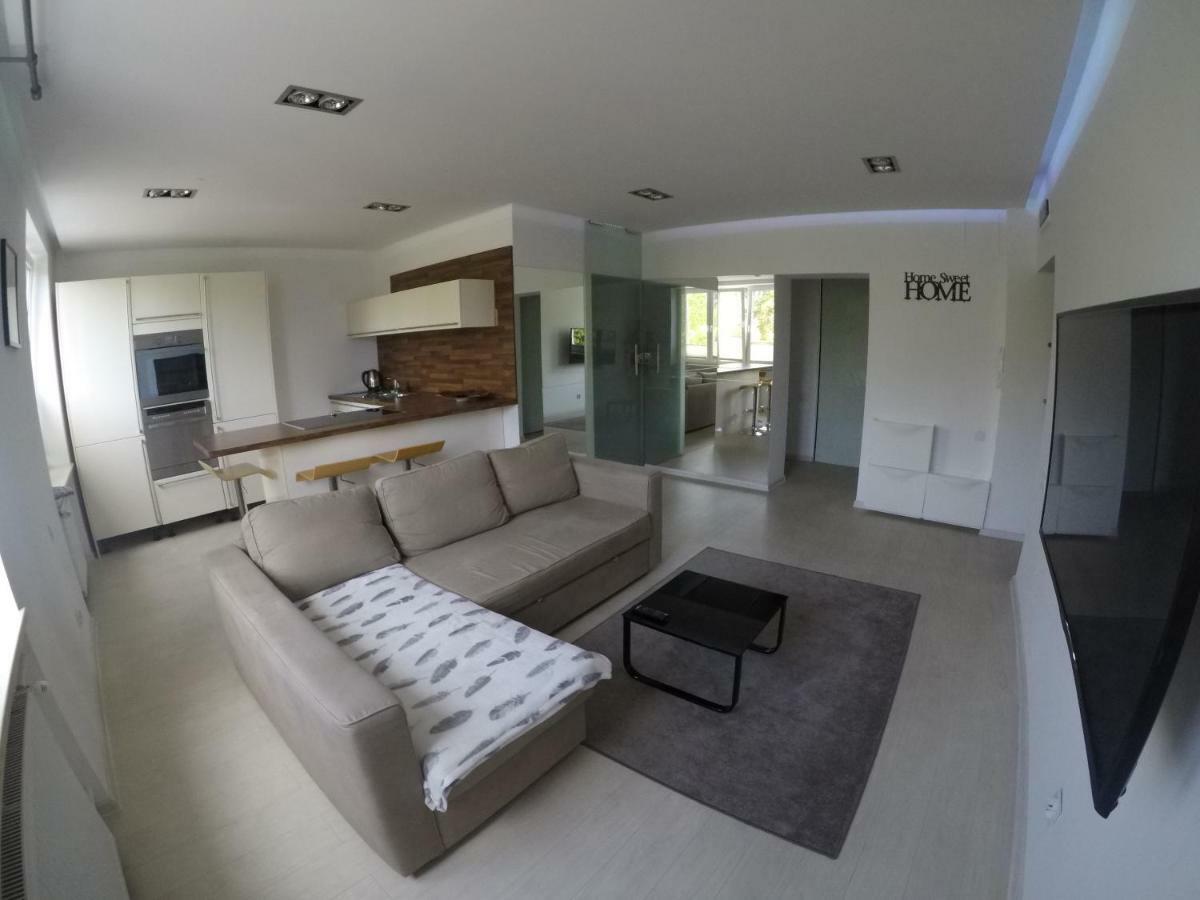 Nowoczesny Apartament III Al. Nmp Częstochowa Екстериор снимка