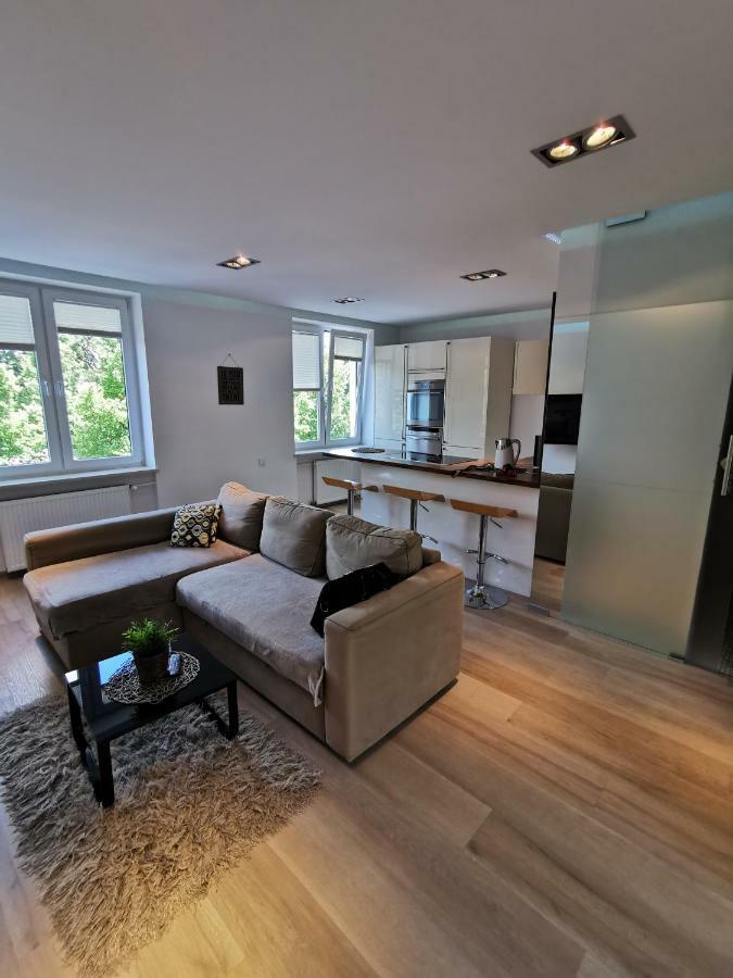 Nowoczesny Apartament III Al. Nmp Częstochowa Екстериор снимка